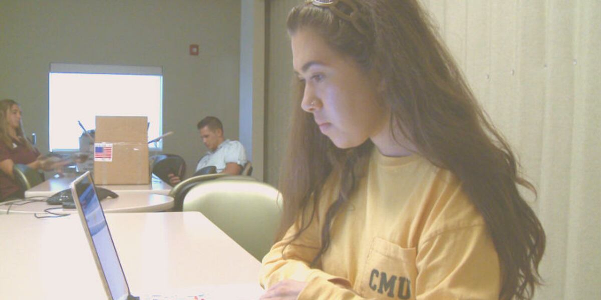 Blog helps CMU students navigate college life