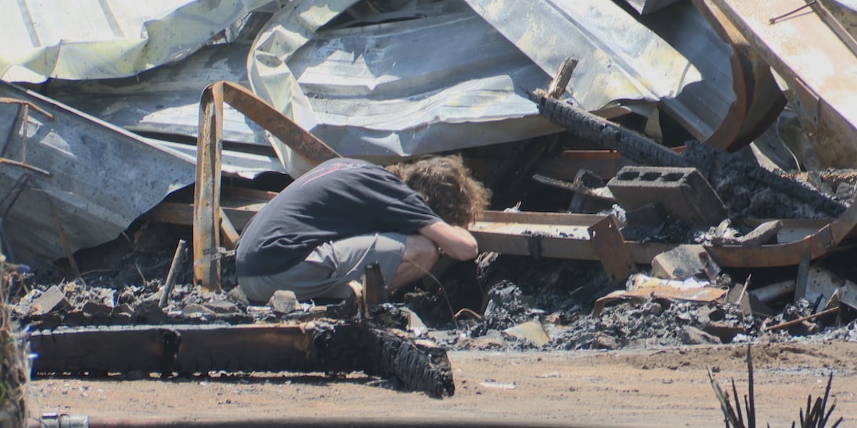 ‘There's nothing salvageable': Neighbors lose homes to 47 fire in Colorado City